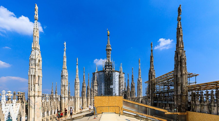 Scopri come prenotare affitti turistici senza stress a Milano e goditi un soggiorno sereno con i nostri consigli esperti su alloggi e attrazioni local.