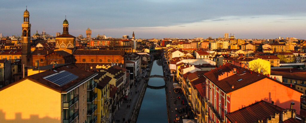 Scopri come la nostra Agenzia Affitti Brevi vicino a via Tortona a Milano può gestire il tuo immobile con servizi completi dalla A alla Z, massimizzando i profitti.