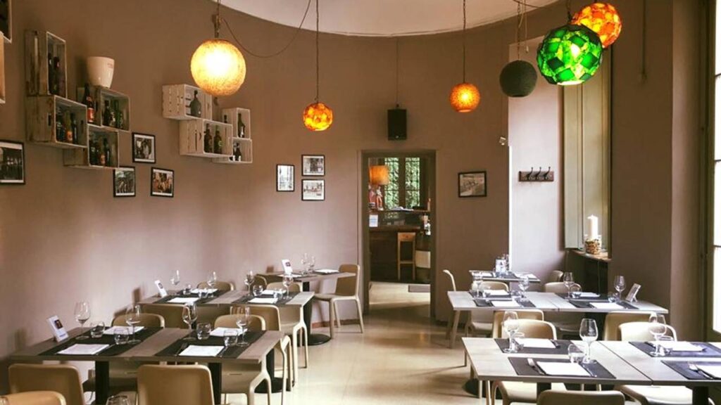 Scopri la nostra Agenzia Affitti Brevi vicino al Caffè degli Artisti di Milano, il partner ideale per gestire il tuo immobile con servizi dalla A alla Z.