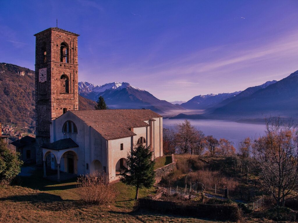  Scopri come la nostra agenzia affitti brevi vicino alla Chiesa di San Giovanni Battista a Como può gestire il tuo immobile con servizi completi dalla A alla Z.