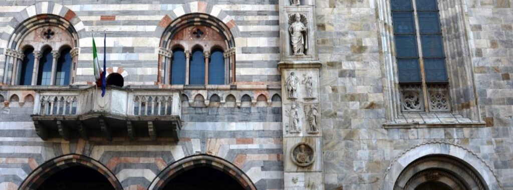 Scopri la nostra agenzia affitti brevi vicino a Palazzo Olginati a Como, esperti nella gestione completa degli immobili per massimizzare i tuoi guadagni.
