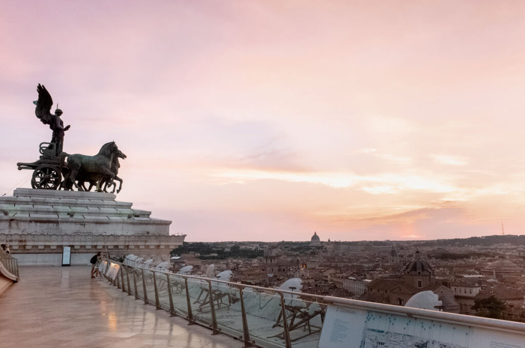 Scopri come la nostra Agenzia Affitti Brevi vicino a Palazzo Venezia può gestire il tuo immobile con servizi completi e personalizzati.