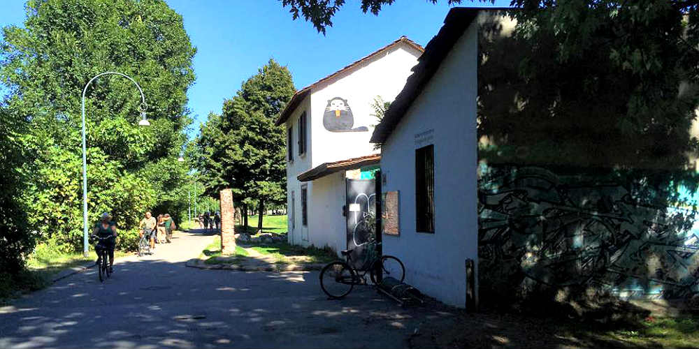 Scopri come la nostra Agenzia Affitti Brevi vicino a Cascina Martesana a Milano può gestire il tuo appartamento con servizi dalla A alla Z per massimizzare i tuoi guadagni.