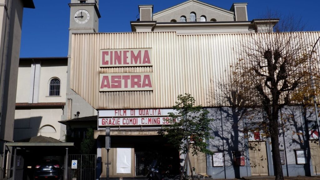 Scoprite come la nostra agenzia affitti brevi vicino al cinema Astra a Como può gestire il vostro immobile con servizi completi e personalizzati.