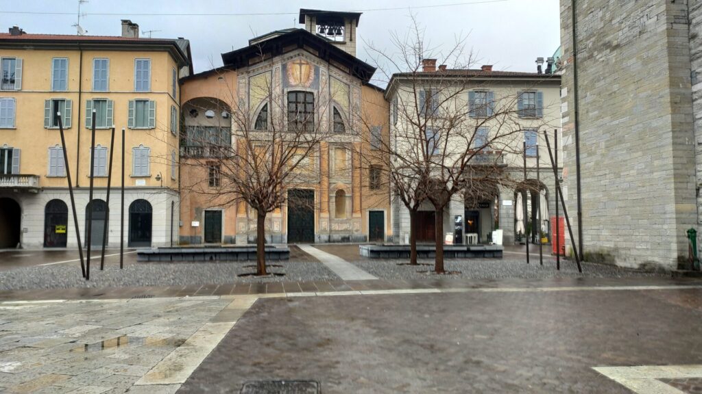 Scopri come la nostra Agenzia Affitti Brevi vicino alla Basilica di San Giacomo a Como può gestire il tuo immobile con servizi su misura. Contattaci ora!