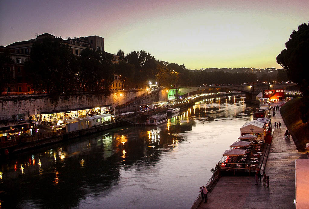 Scopri come la nostra Agenzia Affitti Brevi vicino a Trastevere può gestire il tuo immobile con servizi completi e personalizzati per massimizzare le tue entrate.