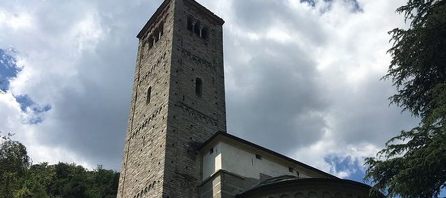 Scopri come la nostra Agenzia Affitti Brevi vicino alla Chiesa di Carpoforo a Como può gestire il tuo immobile con servizi completi, massimizzando i tuoi guadagni.