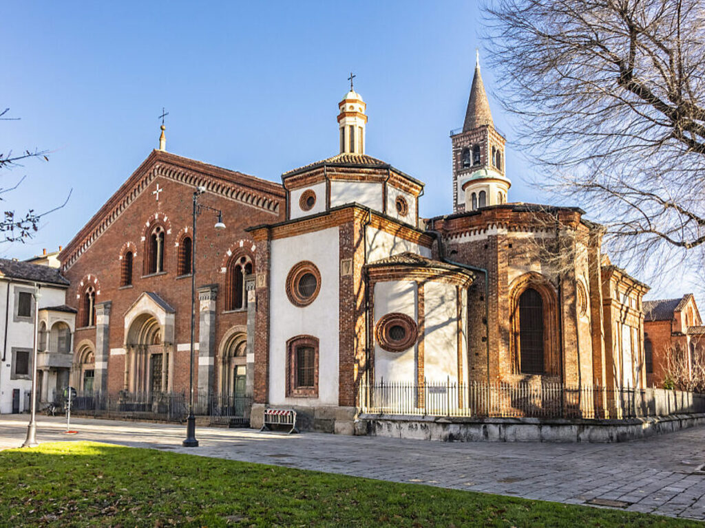 Affida il tuo immobile alla nostra Agenzia Affitti Brevi vicino a Cappella Portinari di Milano per una gestione completa e senza stress. Scopri i nostri servizi personalizzati.